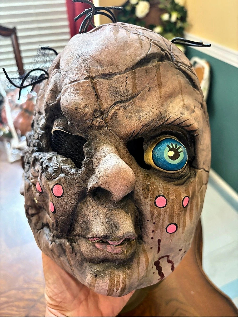 Distressed Sculptural Face Mask in Brown & Black